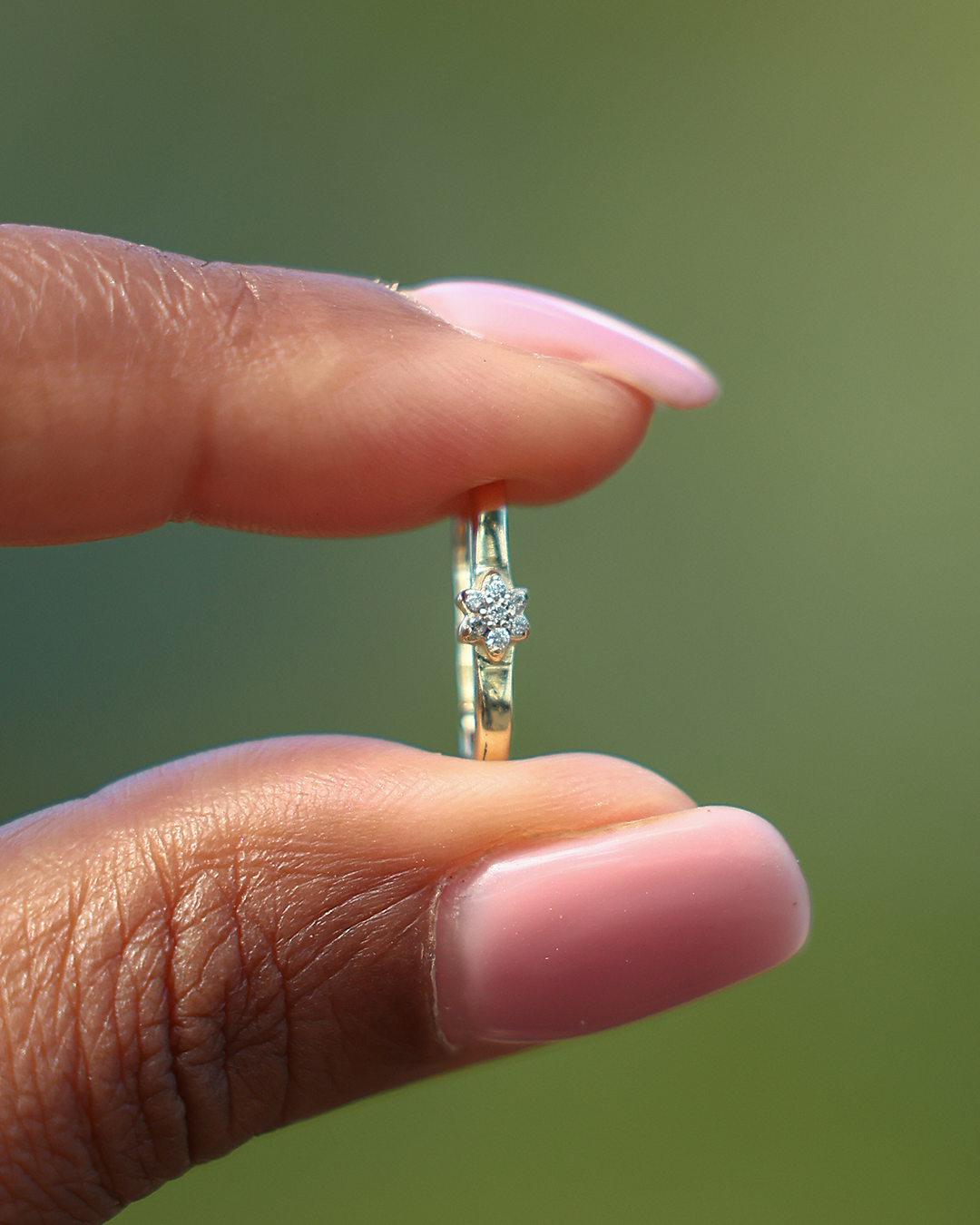 Boucles d'oreilles Pushpam - Fleur blanche